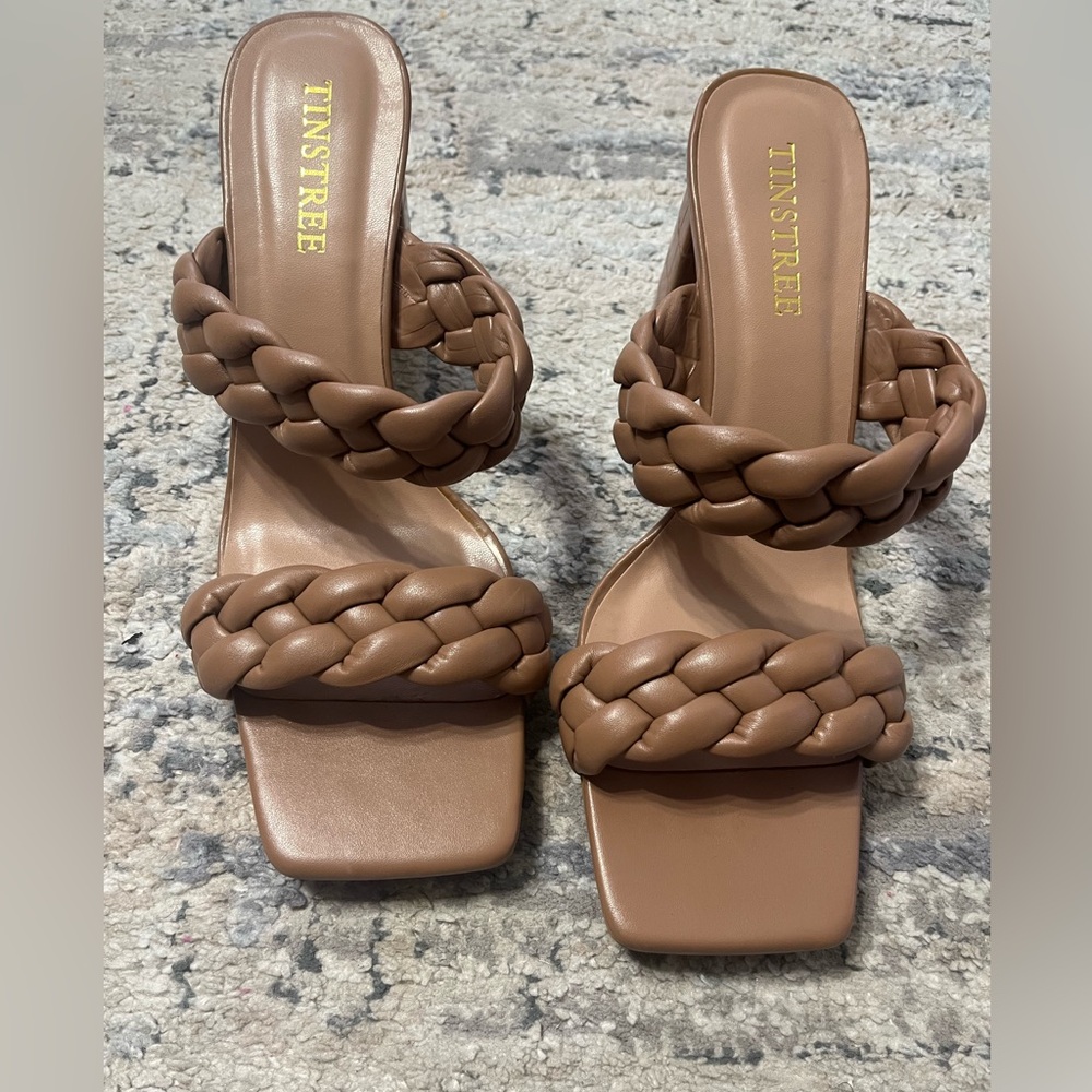 Tan Chunky 2 strap heels